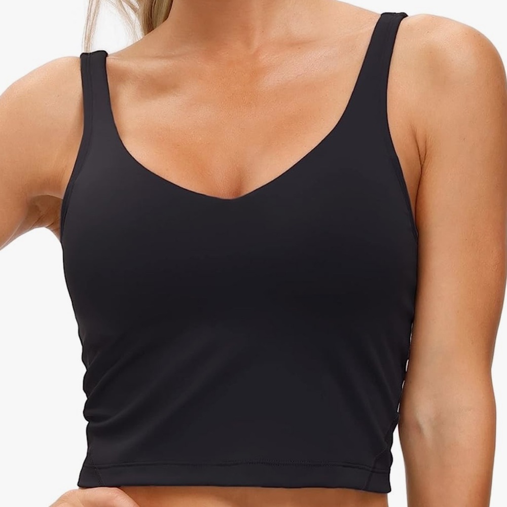 Black workout tank